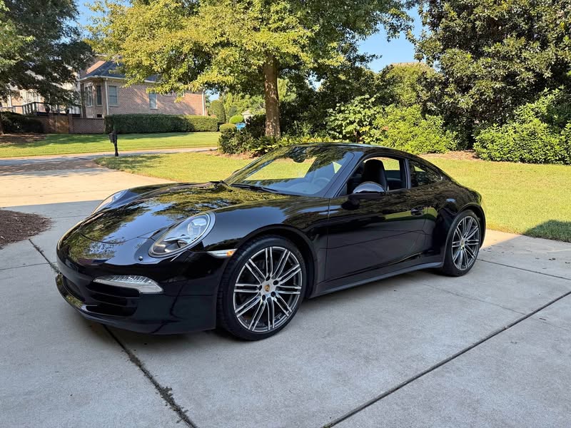 2015 Porsche 911 - Carrera 4 AWD Coupe 2D