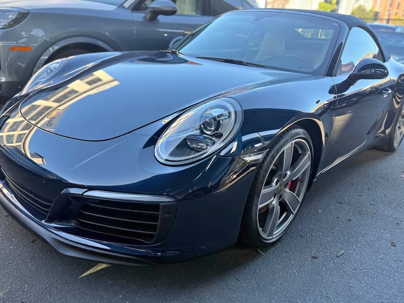 2019 Porsche 911 - Carrera S Cabriolet 2D