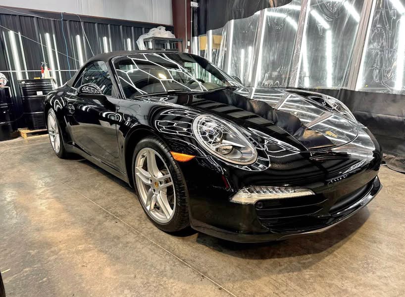 2015 Porsche 911 - Carrera 2 Cabriolet 2D