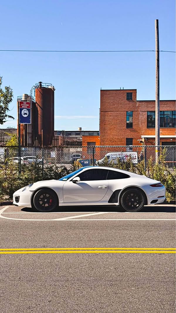 2017 Porsche 911 - Carrera 4S Coupe 2D