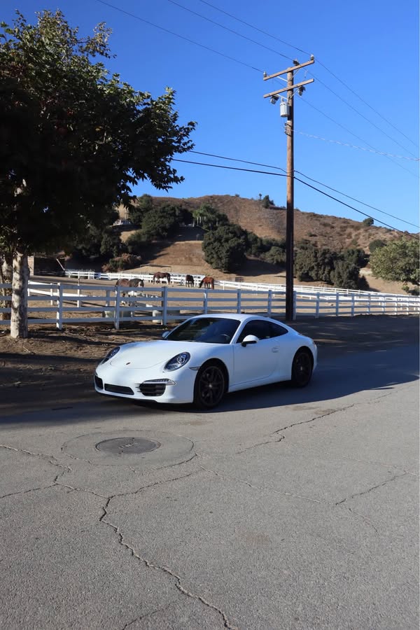 2013 Porsche 911 Carrera Coupe 2D