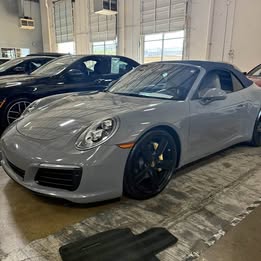 2018 Porsche 911 - Carrera Cabriolet 2D