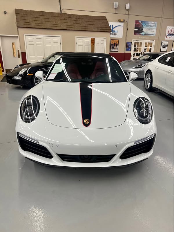 2019 Porsche 911 - Carrera 4S Coupe 2D