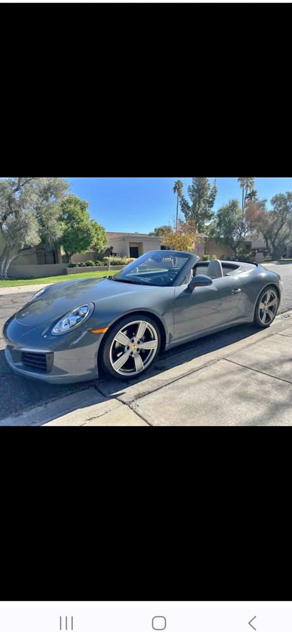 2017 Porsche 911 - Carrera 2 Cabriolet 2D