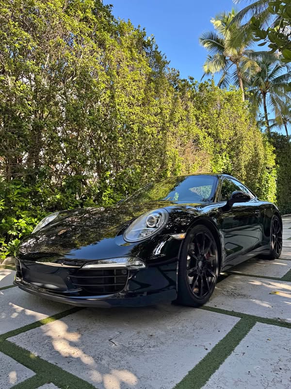 2013 Porsche 911 - Carrera S Coupe 2D