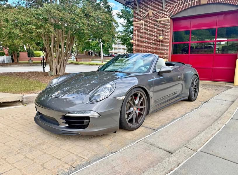 2014 Porsche 911 - Carrera 4S Cabriolet 2D