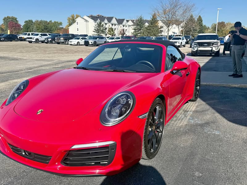 2017 Porsche 911 - Carrera 4S Cabriolet 2D