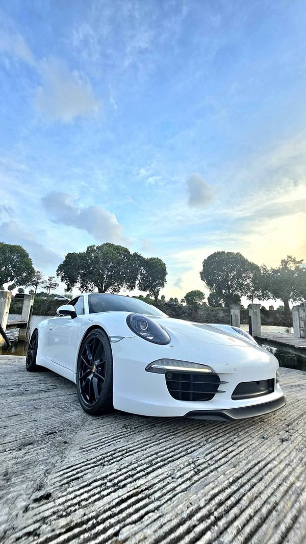 2014 Porsche 911 - Carrera S Coupe 2D