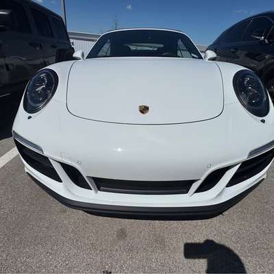 2017 Porsche 911 - Carrera 4 GTS Cabriolet 2D