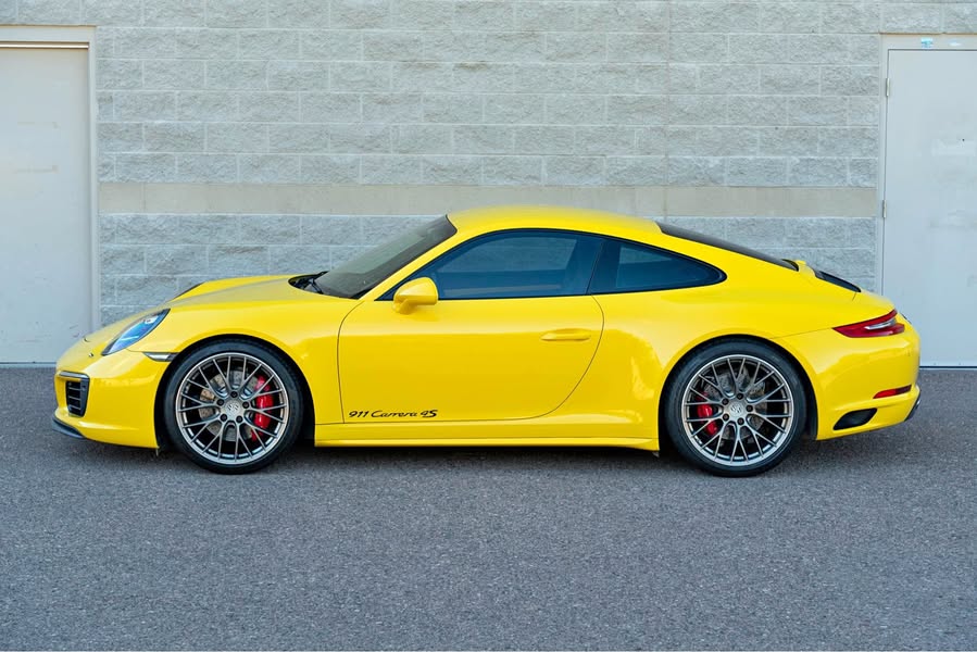 2017 Porsche 911 - Carrera 4S Coupe 2D