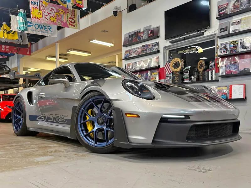 2024 Porsche 911 - GT3 RS 4.0 Coupe 2D