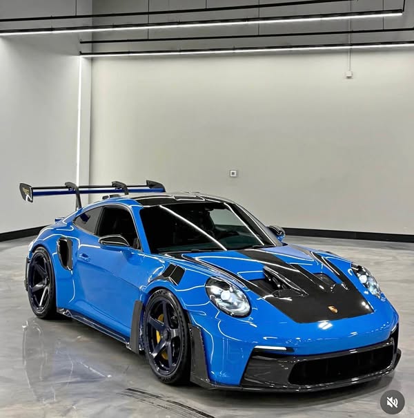 2024 Porsche 911 - GT3 RS Coupe 2D