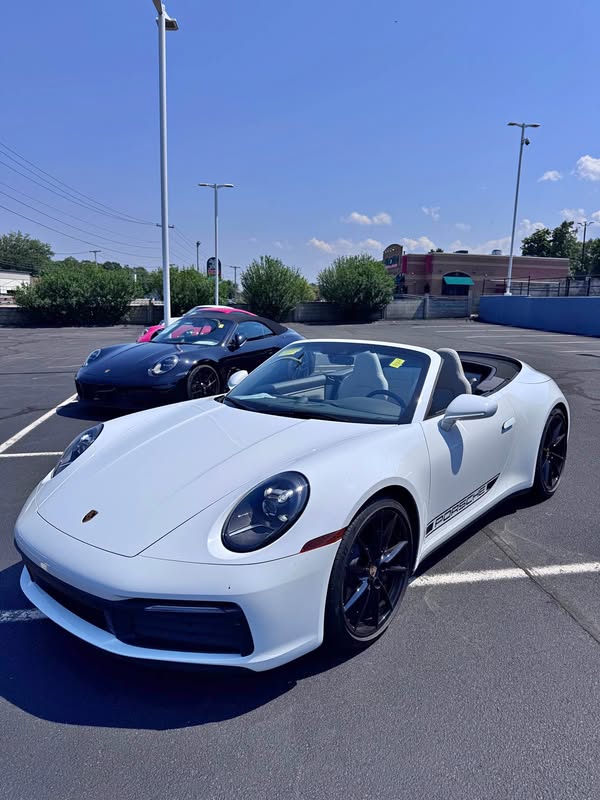 2022 Porsche 911 - Carrera 2 Cabriolet 2D