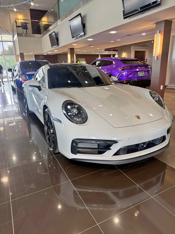 2024 Porsche 911 - Carrera 4 GTS Coupe 2D