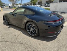 2025 Porsche 911 CARRERA
