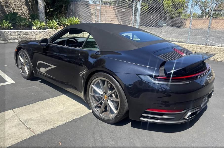 2020 Porsche 911 - Carrera 2 Cabriolet 2D