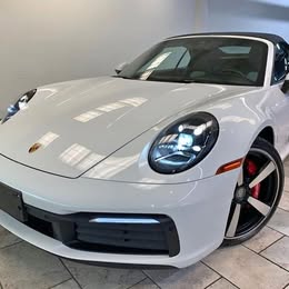 2020 Porsche 911 Carrera 4S Cabriolet