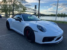 2022 Porsche 911 CARRERA 911 GTS 4
