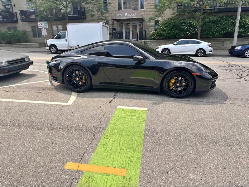 2022 Porsche 911 - Carrera 4 AWD Coupe 2D