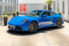 2025 Porsche 911 Carrera