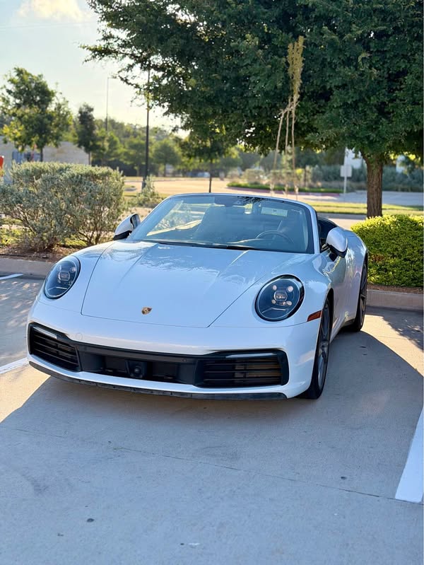 2020 Porsche 911 - Carrera 4S Cabriolet