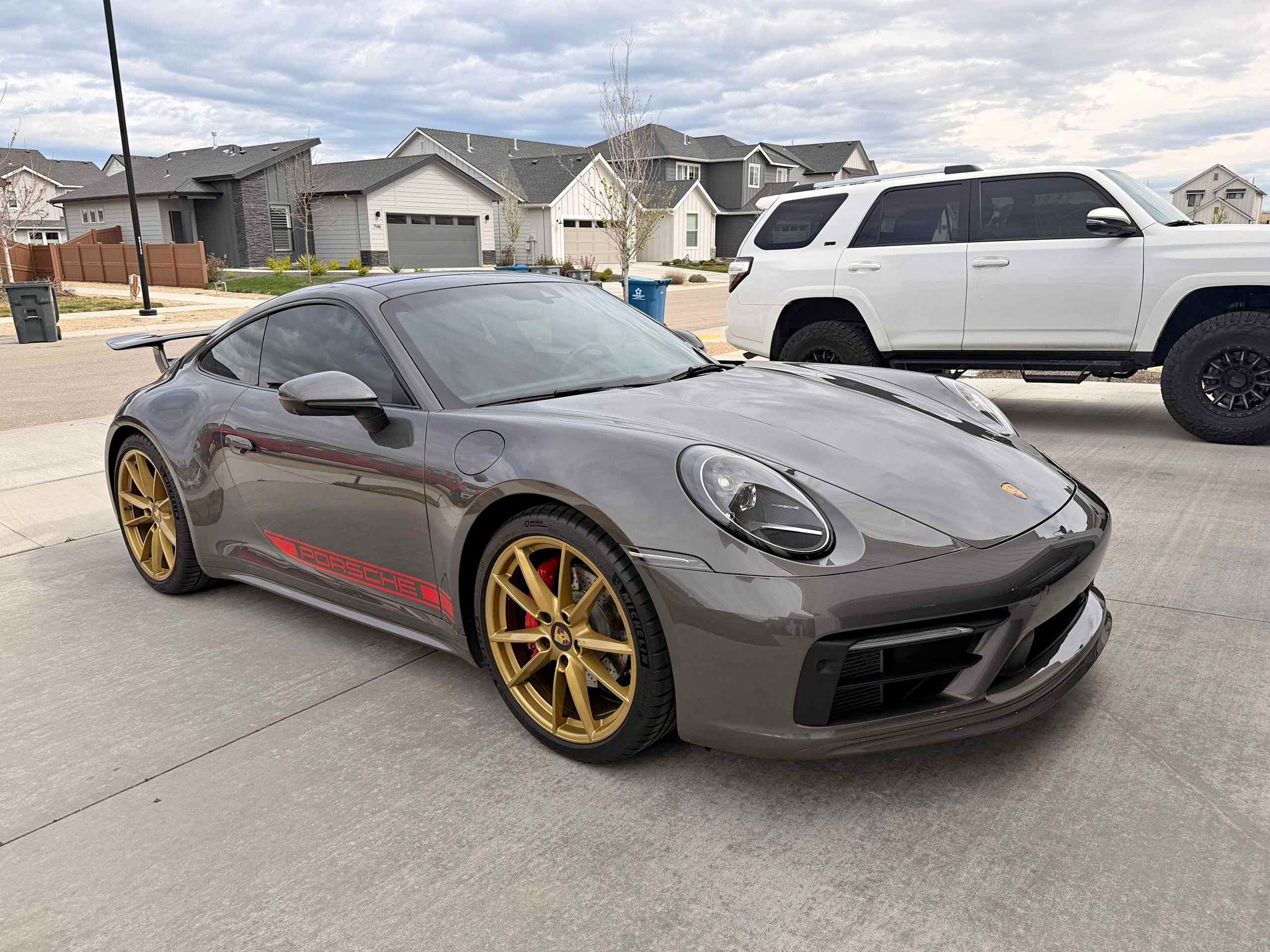 2022 Porsche 911 - Carrera Coupe 2D