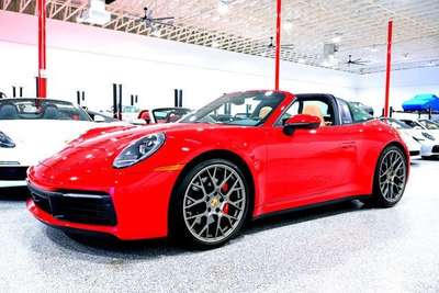2024 Porsche 911 CARMINE RED...556 Miles...TARGA 4S AWD