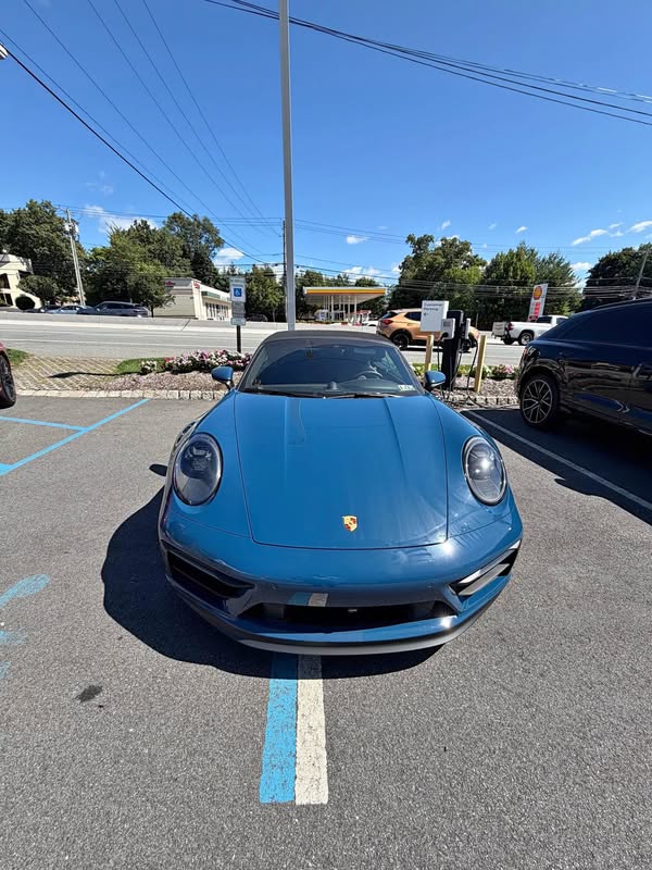 2023 Porsche 911 - Carrera GTS Cabriolet 2D
