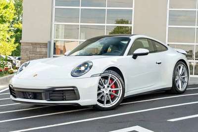 2020 Porsche 911 - Carrera S