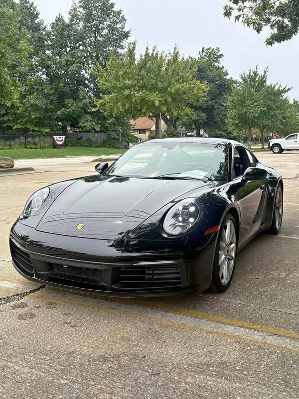 2024 Porsche 911 - Carrera 4 Coupe 2D