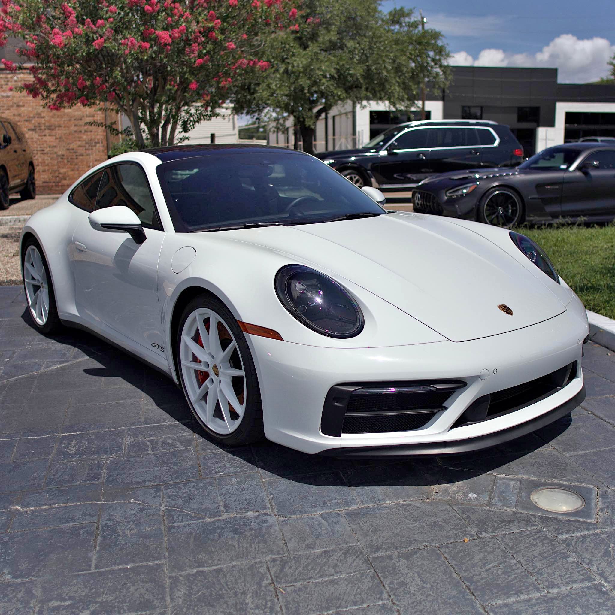2022 Porsche 911 - Carrera 4 GTS Coupe 2D
