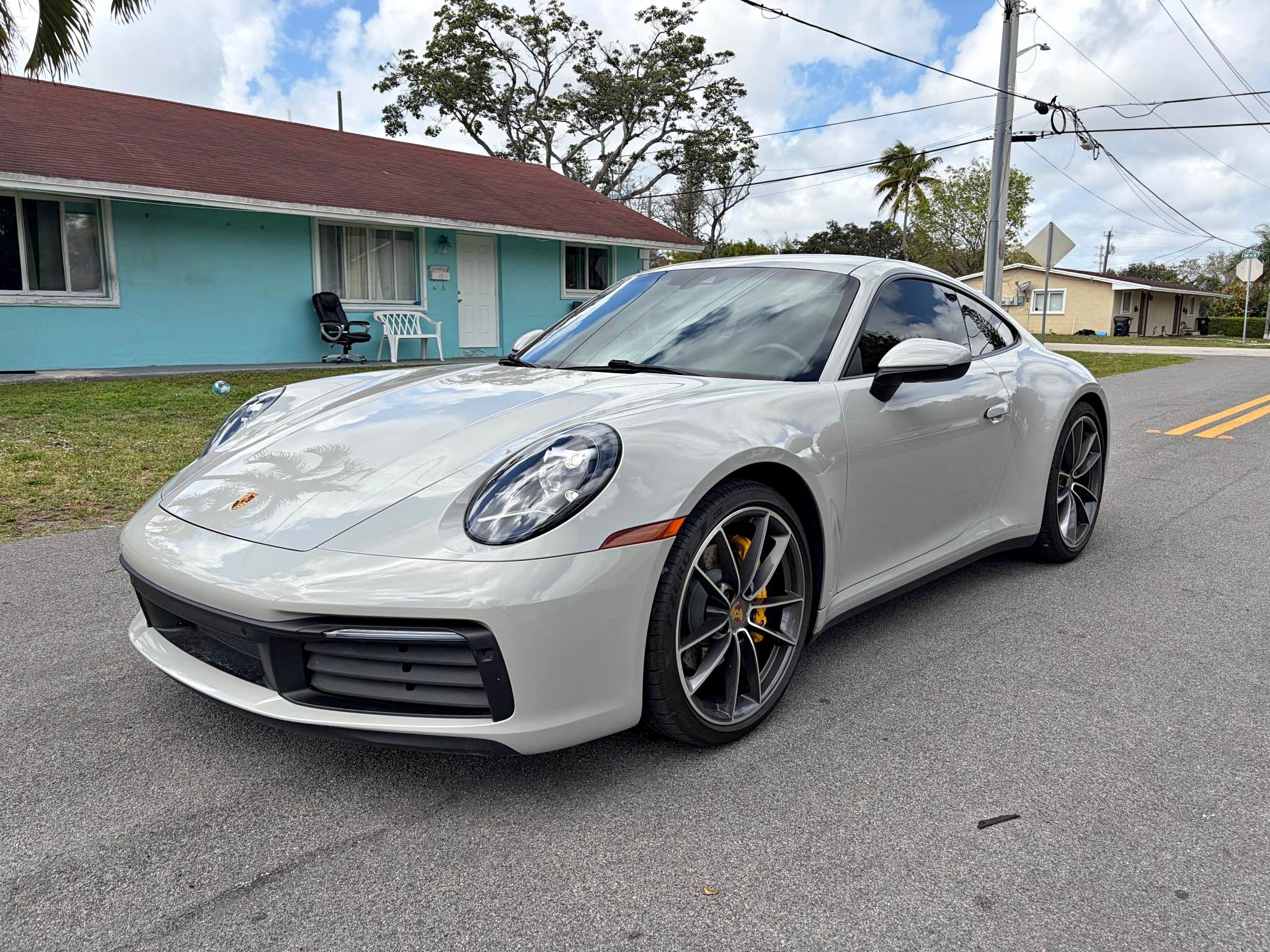 2022 Porsche 911 - Carrera Coupe 2D