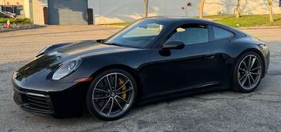 2022 Porsche 911 CARRERA 4