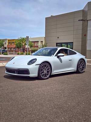 2023 Porsche 911 - Carrera Coupe 2D