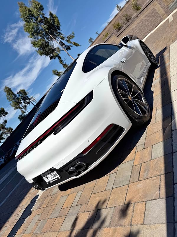 2021 Porsche 911 - Carrera 2 Coupe 2D