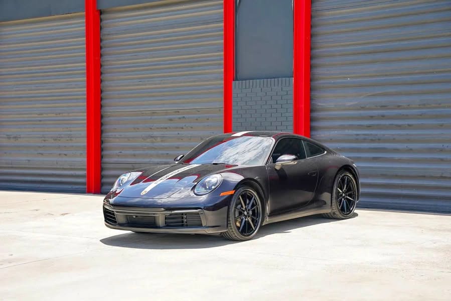 2020 Porsche 911 - Carrera 4 Coupe 2D