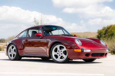 1997 Porsche 911 Carrera 4S AWD 2dr Coupe