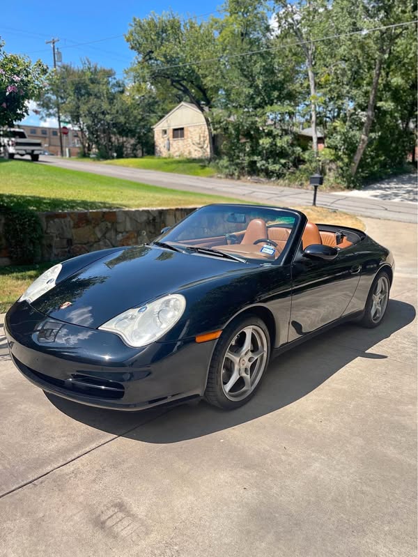 2003 Porsche 911 - Carrera 2 Cabriolet 2D