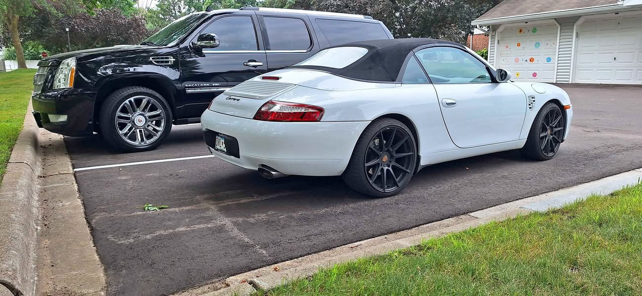 1999 Porsche 911 - Carrera 2 Cabriolet 2D