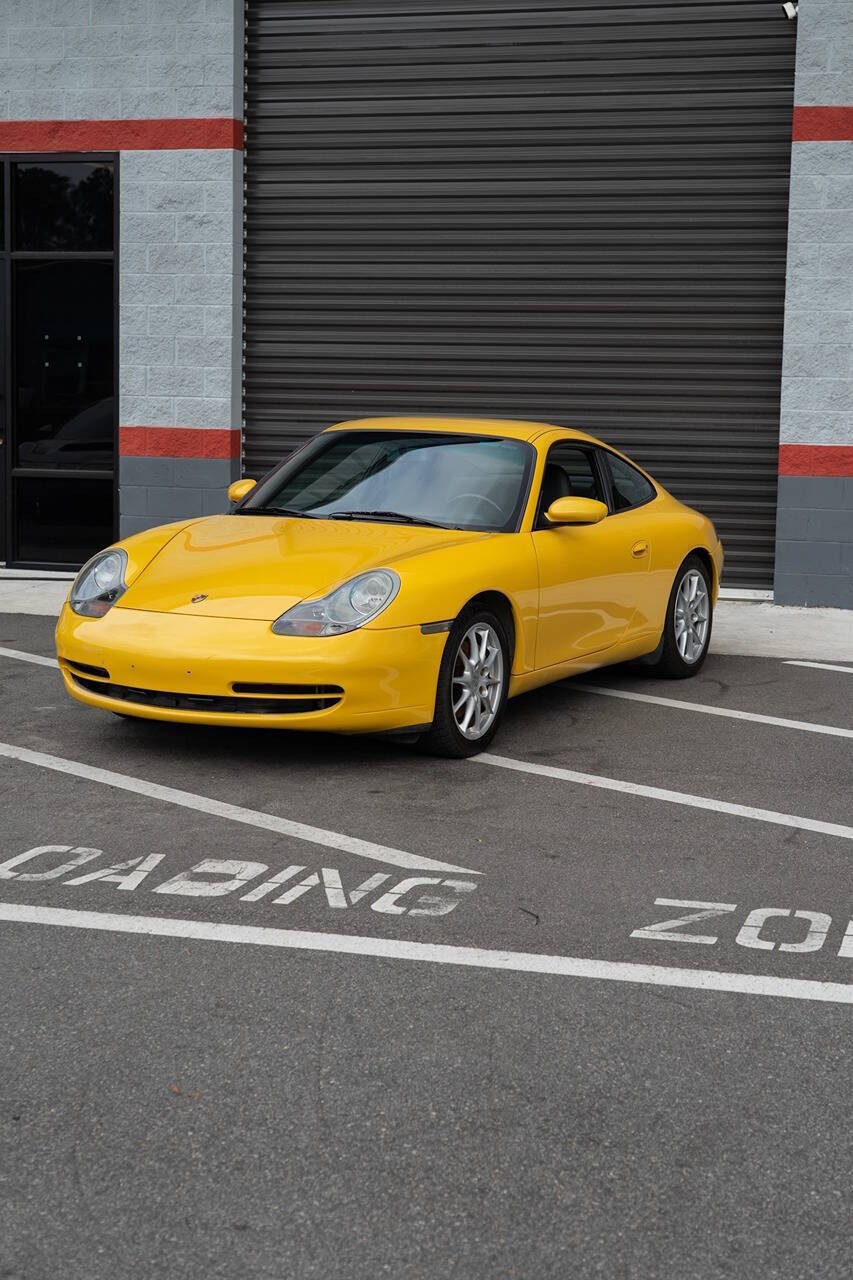 2001 Porsche 911 Carrera 4 AWD 2dr Coupe