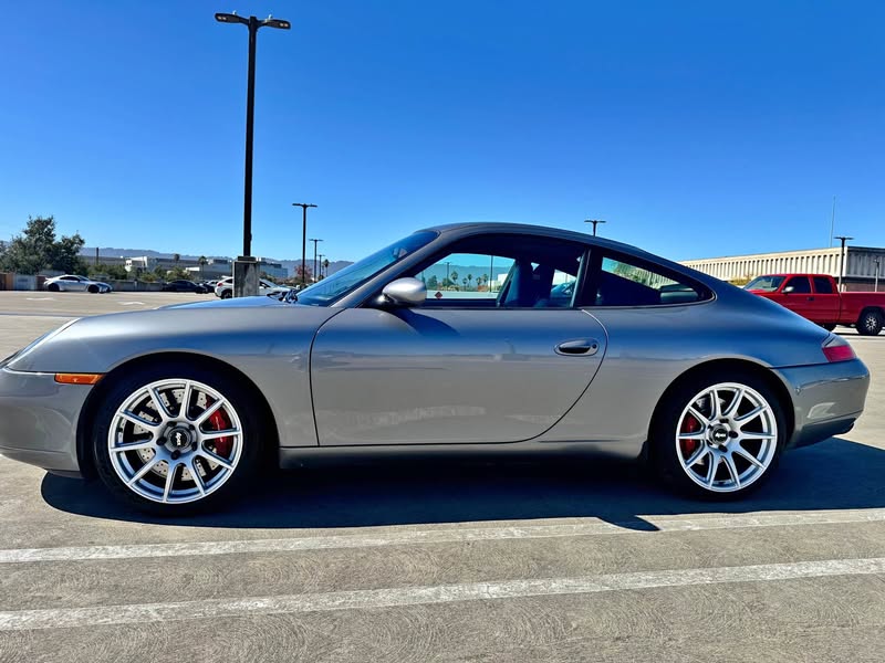 2001 Porsche 911 - Carrera 2 Coupe 2D