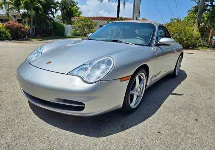 2002 Porsche 911 - Carrera 2 Cabriolet 2D