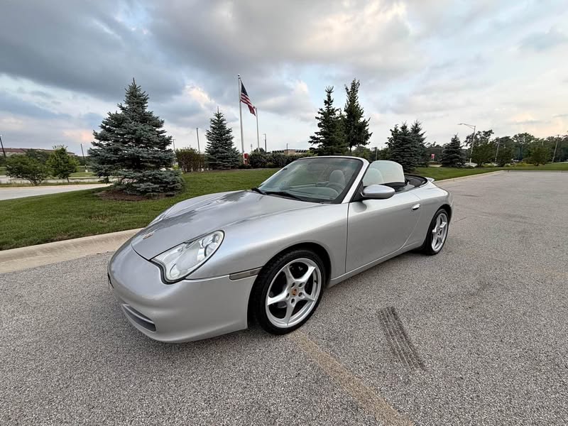 2002 Porsche 911 - Carrera Cabriolet 2D