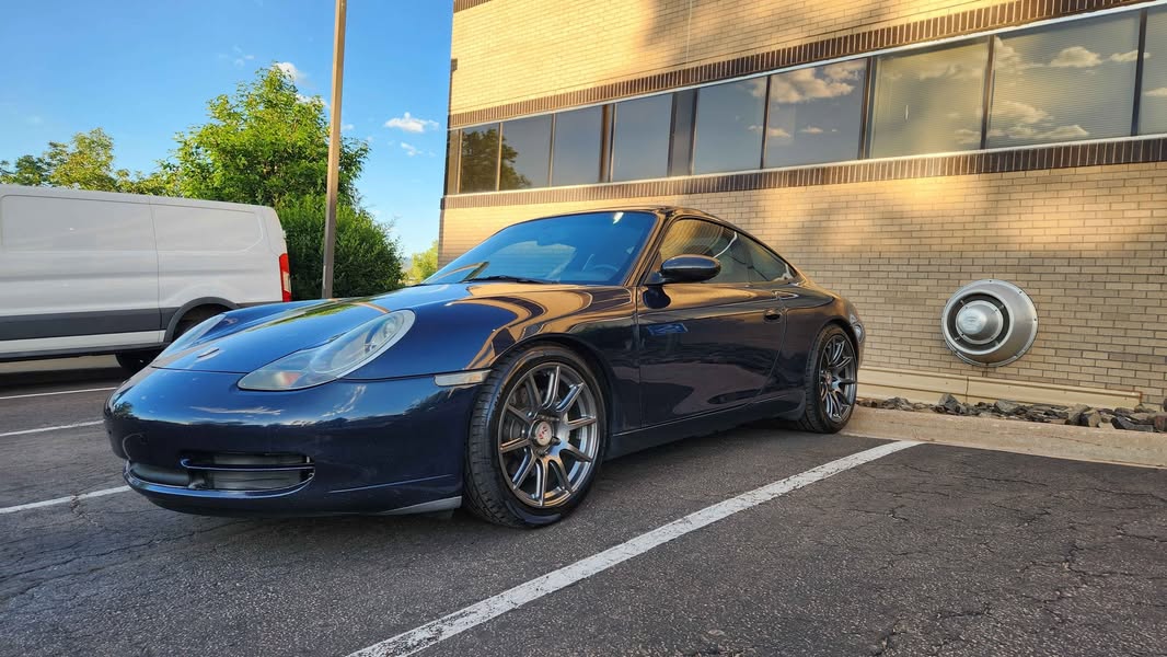 1999 Porsche 911 - Carrera 4 AWD Coupe 2D