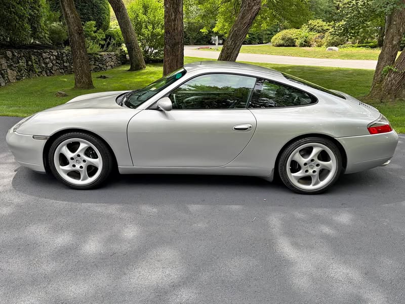 2000 Porsche 911 - Carrera 2 Coupe 2D
