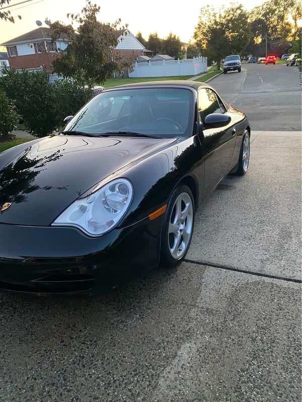 2003 Porsche 911 - Carrera Cabriolet 2D