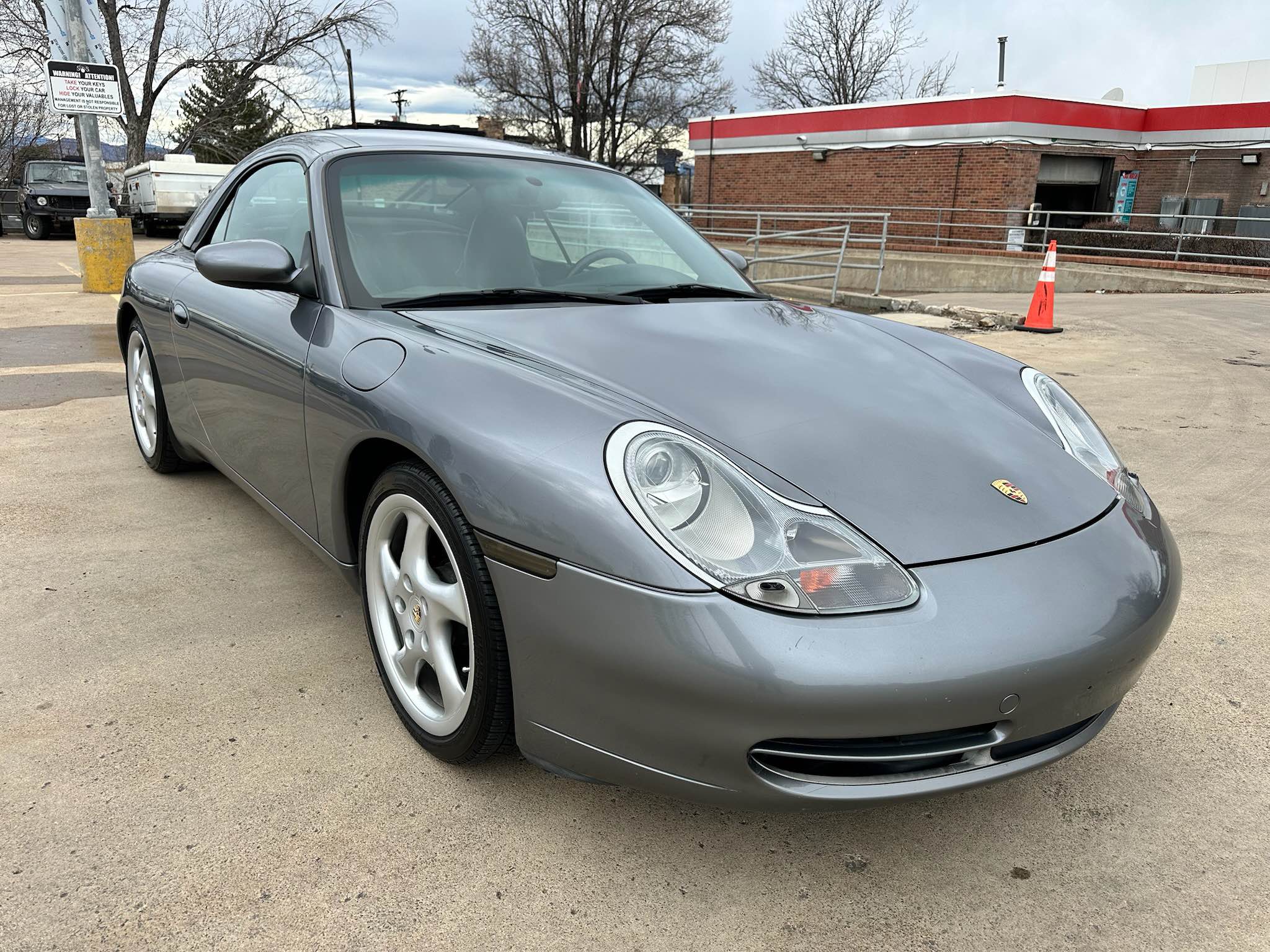 2001 Porsche 911 - Carrera 2 Cabriolet 2D