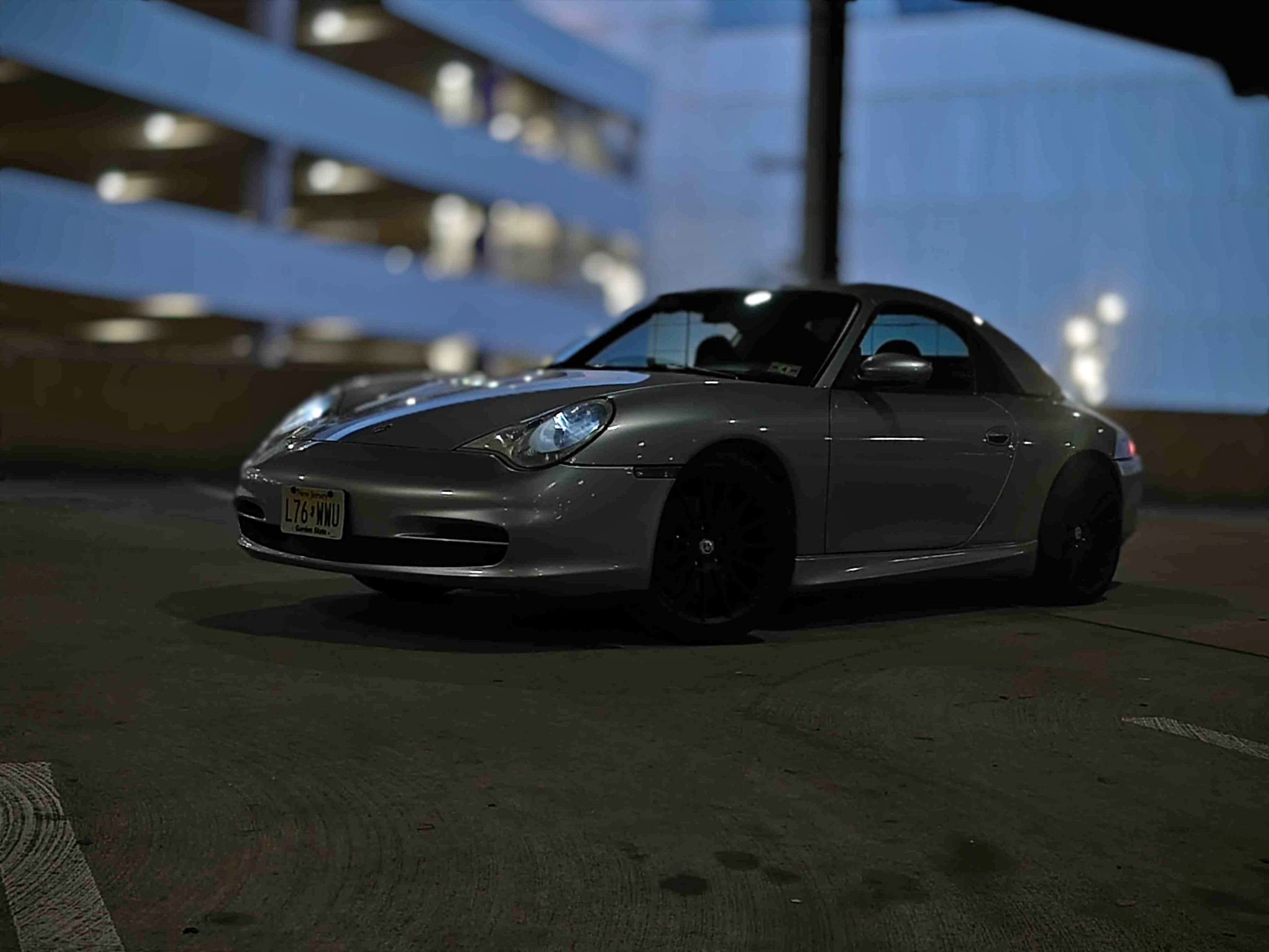 2003 Porsche 911 - Carrera 4 Cabriolet 2D