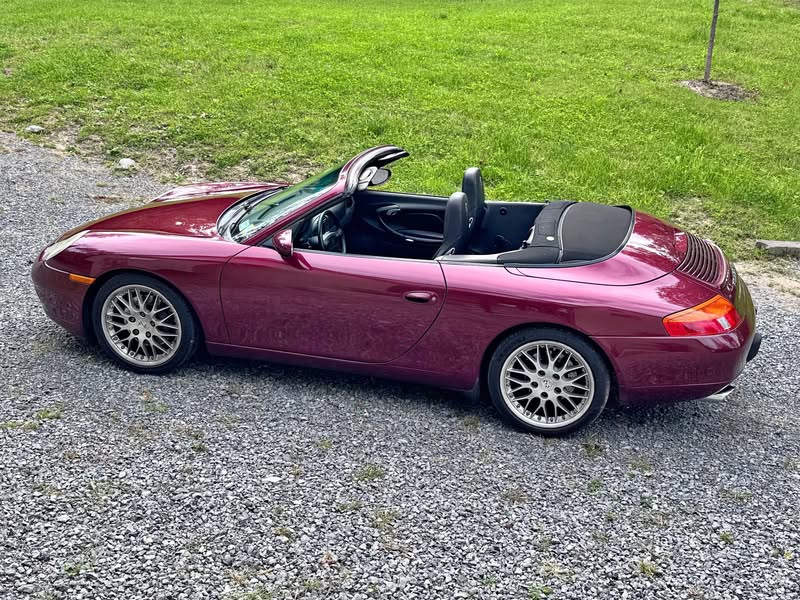 1999 Porsche 911 - Carrera 2 Cabriolet 2D