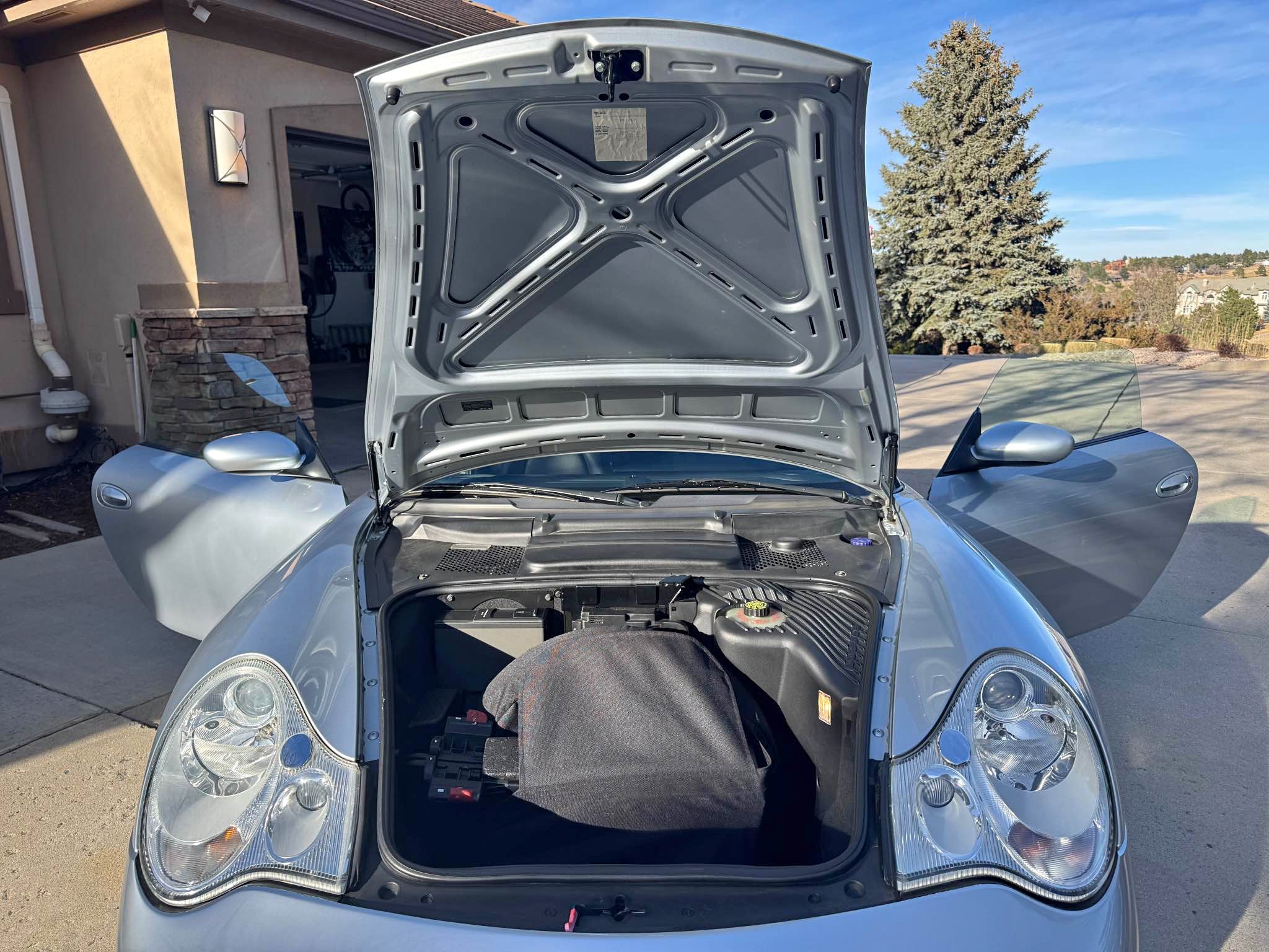 2002 Porsche 911 - Carrera 2 Cabriolet 2D